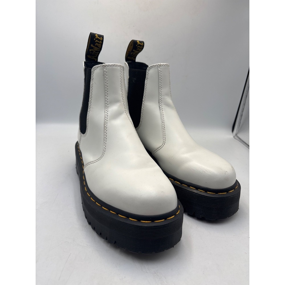 Dr. Martens 2976 Men 8/Ladies 9 Chelsea Boot, White Smooth‎